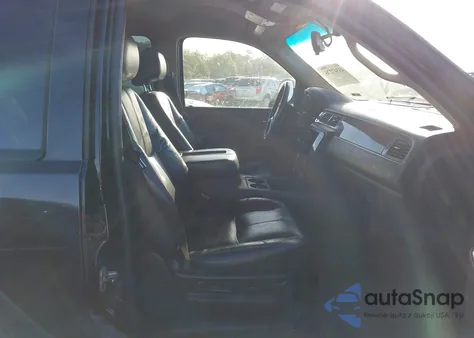 2011 Chevrolet Tahoe Lt из США, поврежденный, VIN 1GNSCBE01BR276620